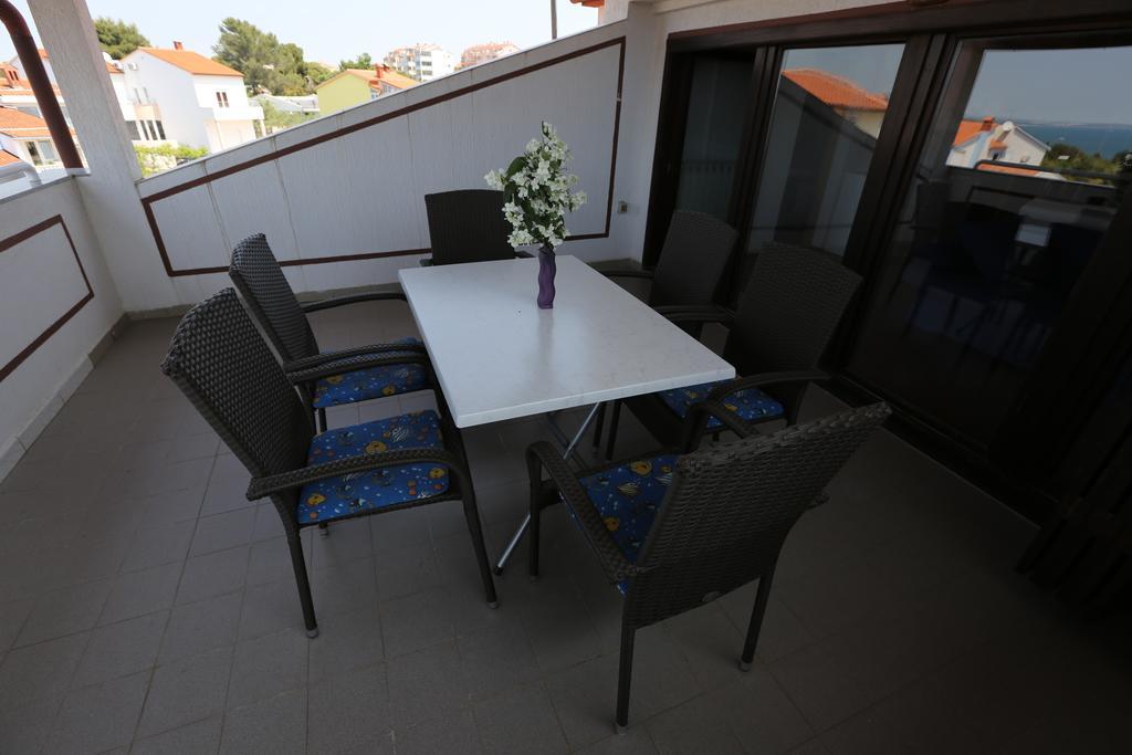 Apartments Sasha Пула Стая снимка