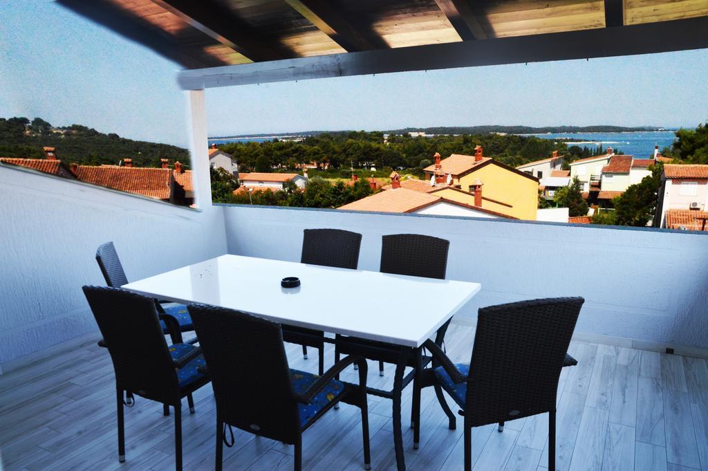 Apartments Sasha Пула Екстериор снимка