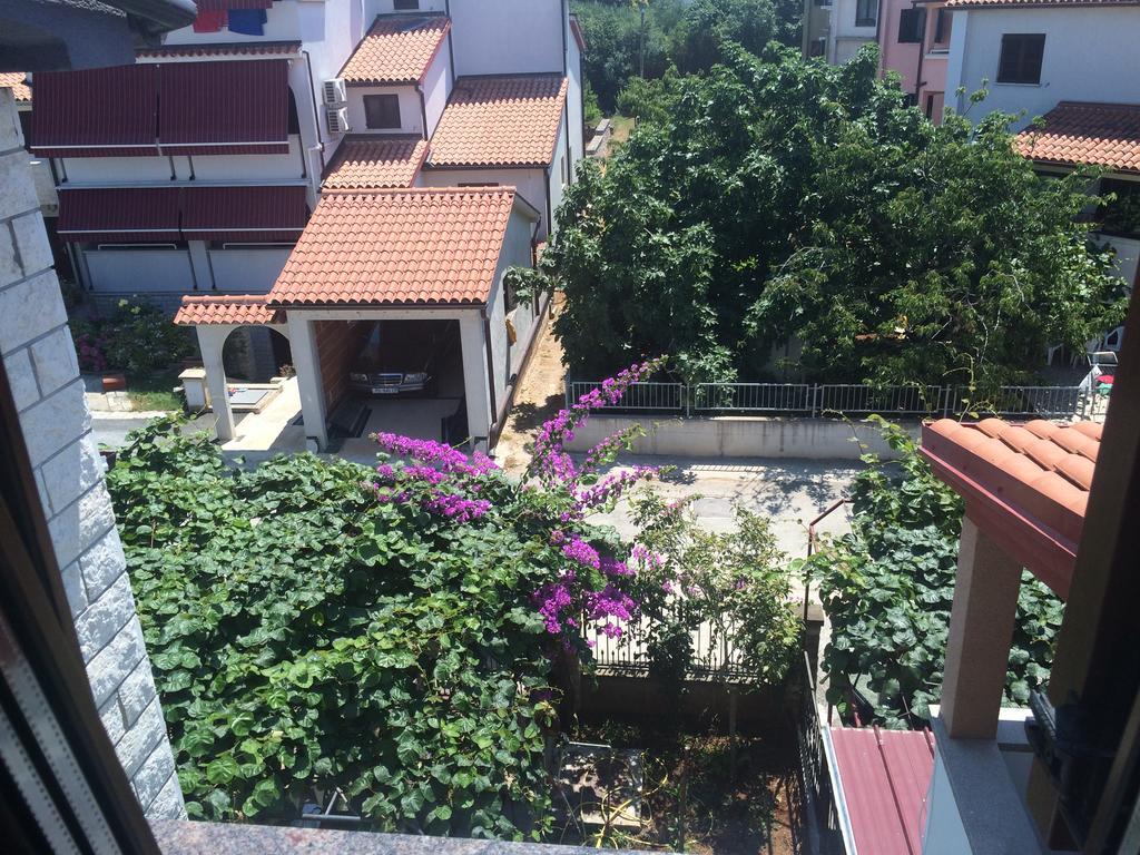 Apartments Sasha Пула Екстериор снимка