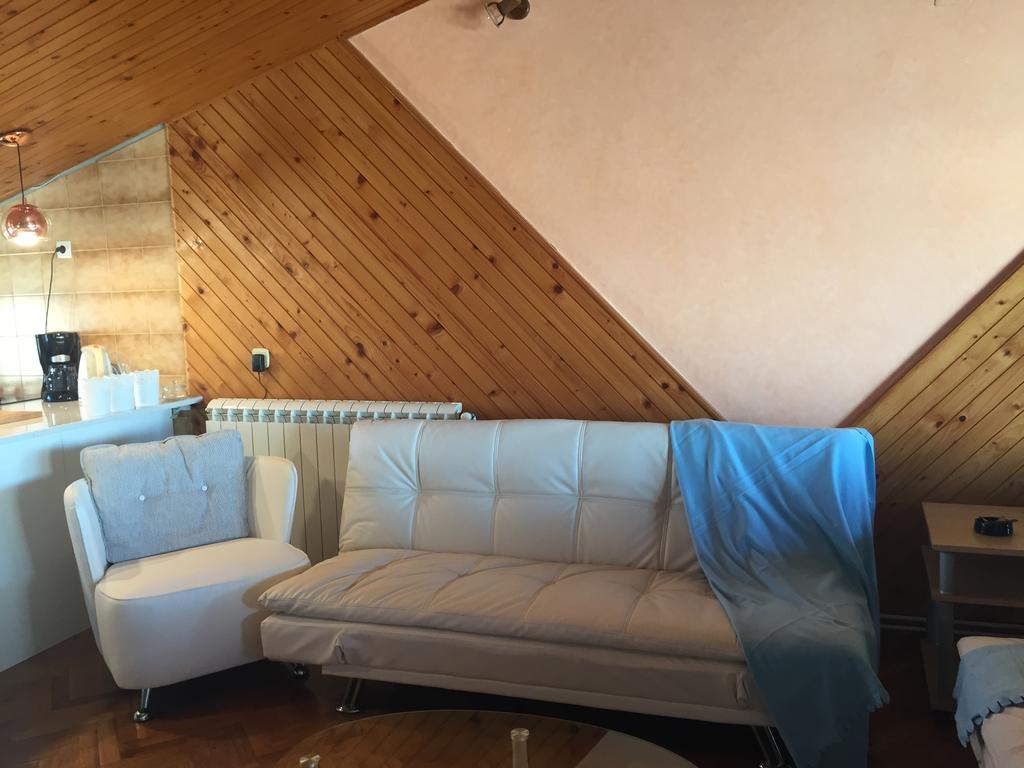 Apartments Sasha Пула Екстериор снимка