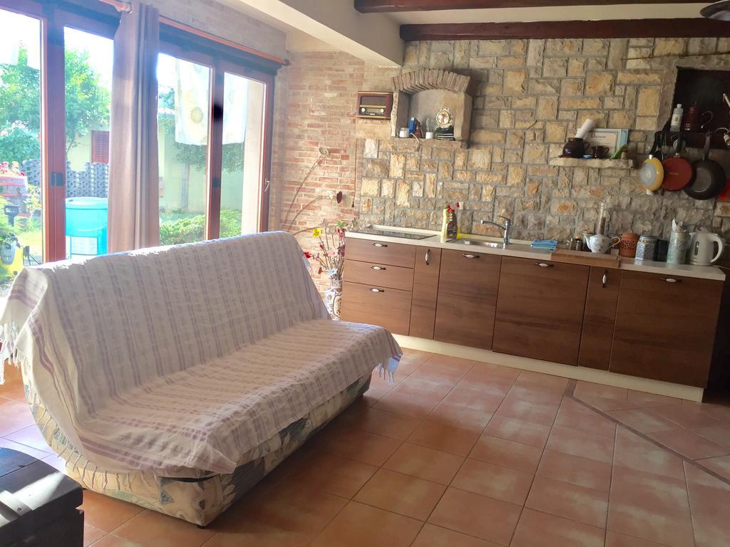 Apartments Sasha Пула Екстериор снимка