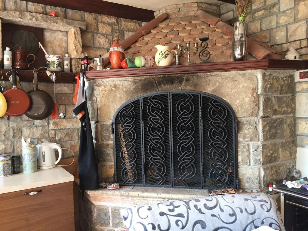 Apartments Sasha Пула Екстериор снимка