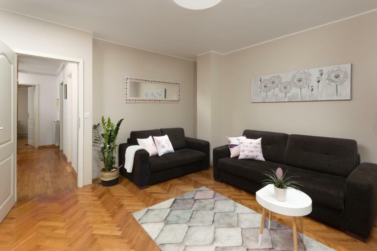 Apartments Sasha Пула Екстериор снимка