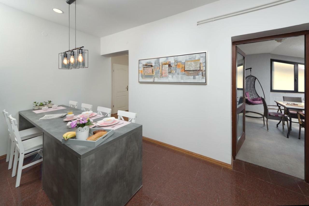 Apartments Sasha Пула Екстериор снимка